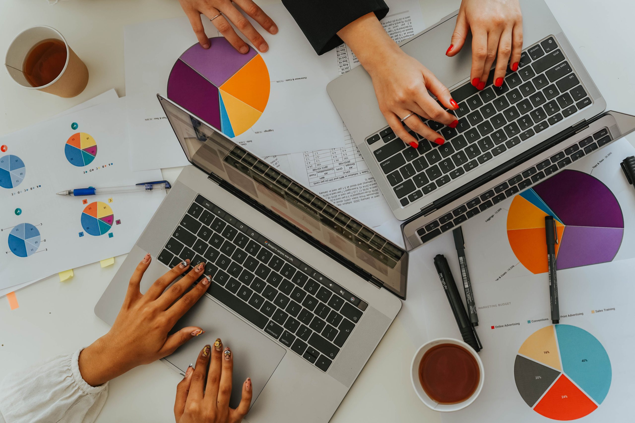 Analyse d'équipe des graphiques et données informatiques